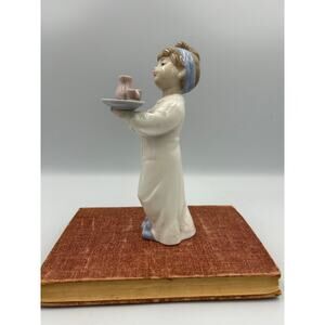 Lladro NAO Breakfast in Bed figurine